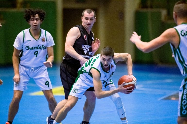 I-zvezdata-na-tima-Dimit-r-aleksiev,-s-topkata,-nyamashe-den