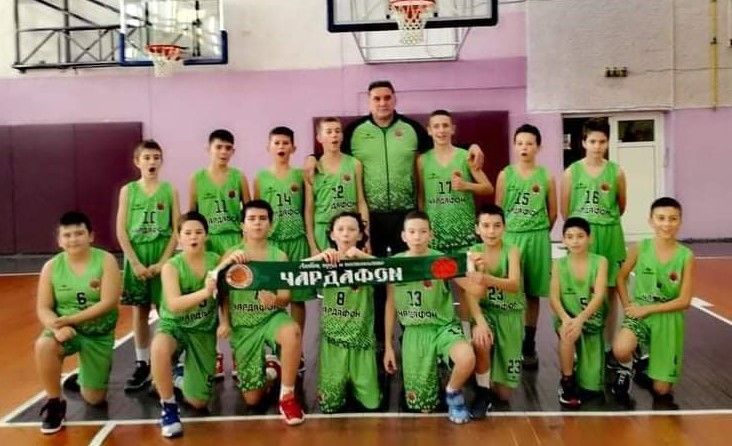 Momchetata-na-Mariyan-Kostadinov-s-4-ot-4